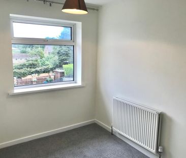 Romford Avenue, Leeds, Morley - Photo 2