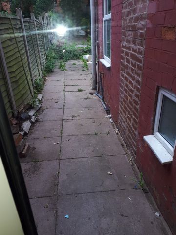 2 Bed Terraced House, Manor Farm Road, B11 - Photo 3