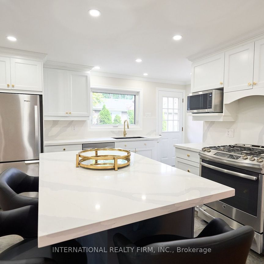 For Lease - 2292 Devon Road, Oakville, Ontario - Photo 1