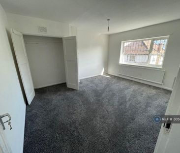 3 bedroom maisonette to rent - Photo 4
