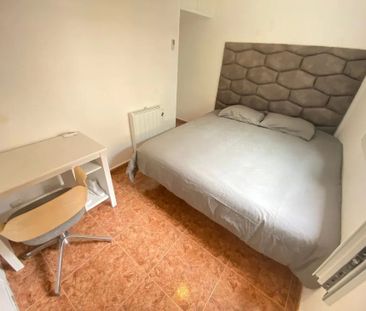 Calle de López Grass, Madrid, Community of Madrid 28038 - Photo 5