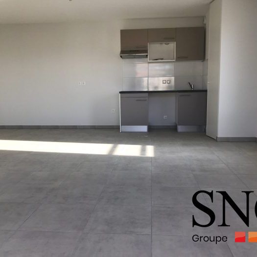 T3 AVEC BALCON ET PARKING - Photo 1