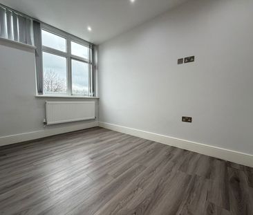 Greycaine Road, Watford, WD24 - Photo 5