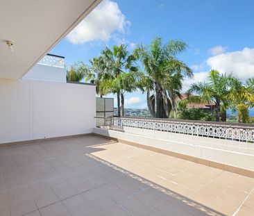 PREMIUM LOCATION WITH OCEAN VIEWS - Photo 4