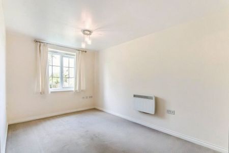 2 Bed Flat, Murray View, LS10 - Photo 4