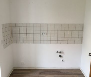 Gemütliche 2-Raum-Wohnung in Debschwitz mit Badewanne und Balkon - Photo 5