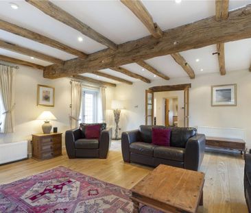 5 bedroom detached house to rent - Photo 3