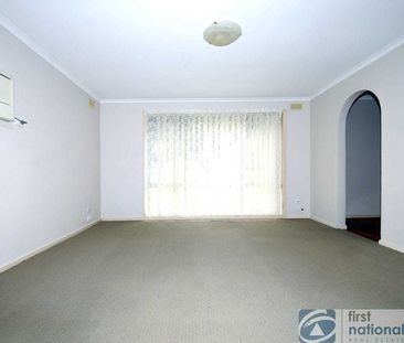 24 Julius Crescent, Noble Park - Photo 2