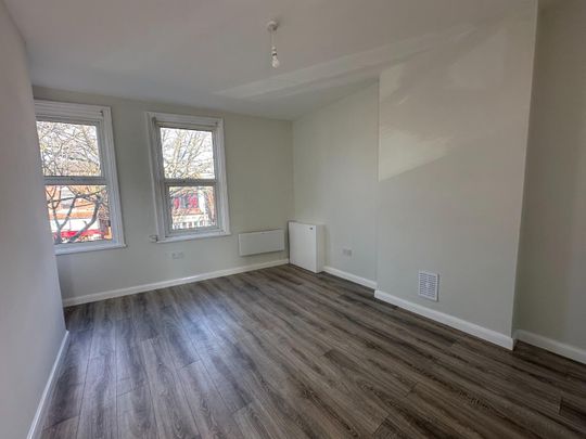 Chapel Lane, Formby, Liverpool - Photo 1