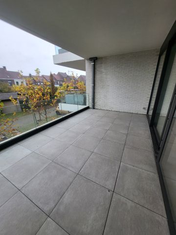 Appartement met 2 slpks, 2 terrassen en 2 parkings - Photo 5