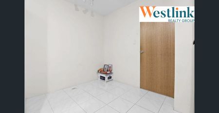 Ground Floor Apartment in a Prime Westmead Location! - Photo 5
