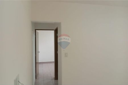 Casa com 1 Dormitório, 2 Vagas e Espaço Extra para Depósito - Foto 4