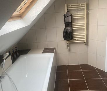 Traumhafte Dachgeschosswohnung (ca. 48 m²) – ab 15.02.2025 frei - Foto 1