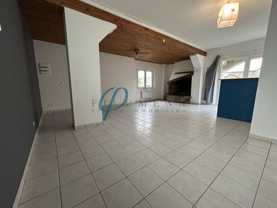 Location Maison 3 pièces 75m² NORT SUR ERDRE 44390 - Photo 1