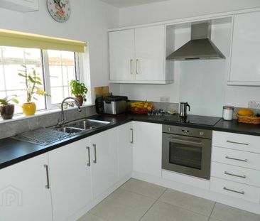 24 Lumfiord Avenue, Whitehead, BT38 9NR - Photo 2