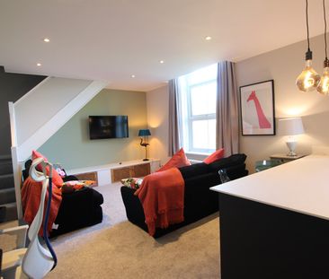 4, 8 North Road - Photo 4