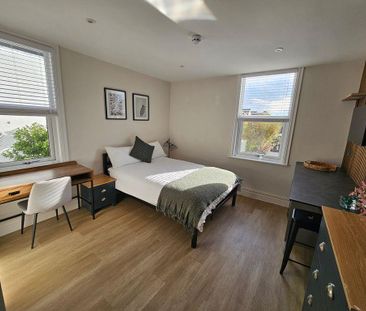 1 bedroom in a house share to rent - Photo 5