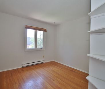 For Lease - 3691 Albion Road Unit# 52, Blossom Park - Airport and A... - Photo 3