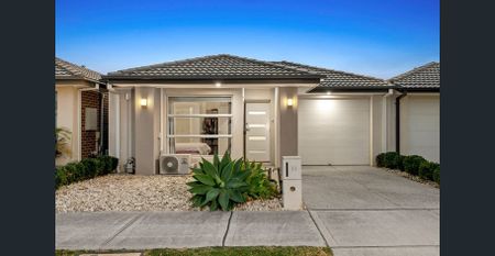 Perfectly Located 3-Bedroom Family Home!! - Photo 2