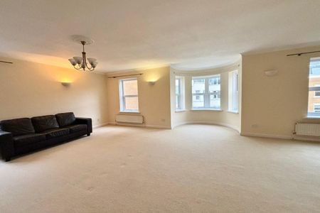 Grosvenor Square - Photo 2