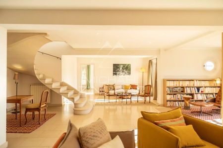 Goult - Propriété raffinée avec vue panoramique sur le Luberon - Photo 5