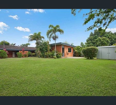 125 Jensen St, Whitfield, Qld 4870 - Photo 2