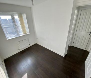 3 bedroom end of terrace house to rent - Photo 6