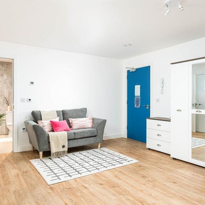 1 bedroom flat to rent - Photo 1