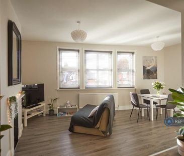 1 bedroom in a flat share to rent - Photo 6