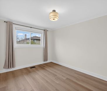 For Lease - 724 Balaton Avenue Unit# Main, Pickering, Ontario - Photo 4