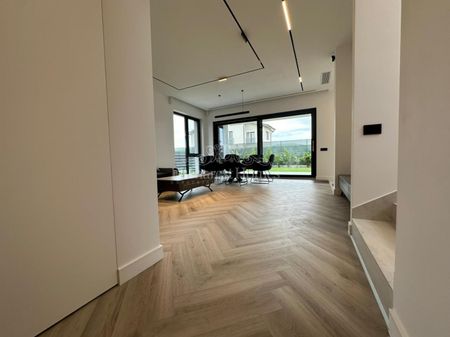 Super-Contemporary Four Bedroom House - Pipera Tunari - Fotografie 4