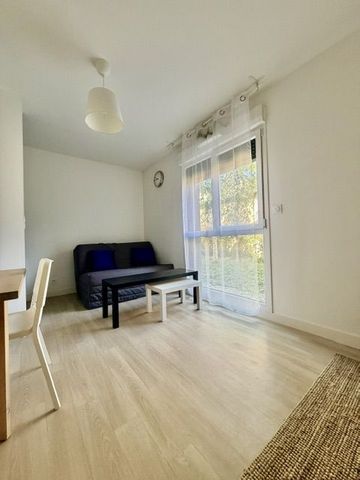 Location Appartement 1 pièce 22m² TROYES 10000 - Photo 2