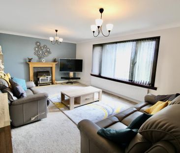 4 bedroom bungalow to rent - Photo 1