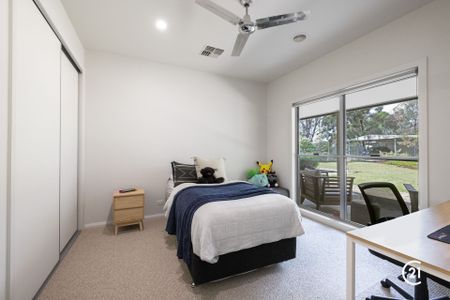 Luxe Private Hideaway on Wharparilla Drive - Pool Maintenance Included - Photo 2