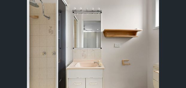 Spacious Family Home for Rent in Mount Pleasant, QLD 4740 - Photo 1