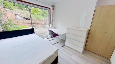 5 bedroom terraced house to rent - Photo 5