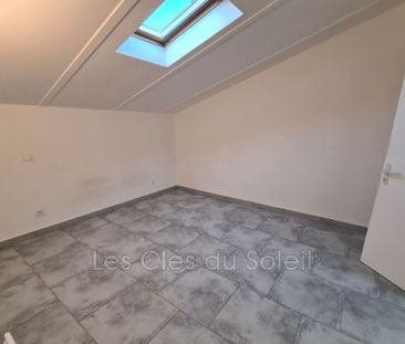 Location appartement 3 pièces 47 m² Bandol - Photo 2