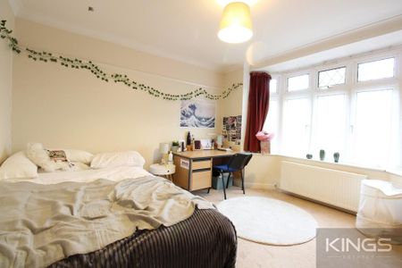 7 bedroom detached house to rent - Photo 5