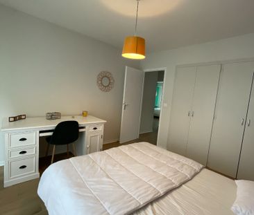 Location Appartement 4 pièces 103m² - Photo 3