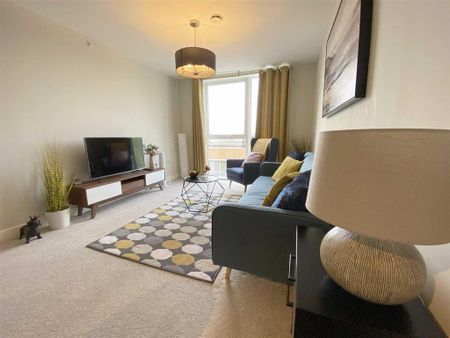 2 bedroom apartment to rent - Photo 4