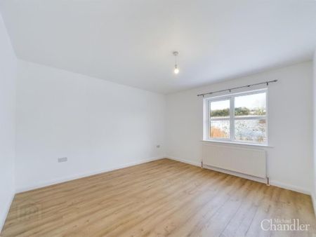 14 The Cottages, Upper Springfield Road, Belfast, BT17 0NB - Photo 5