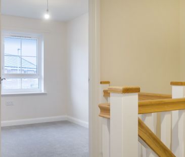 Southwold Drive, Peterborough, Hampton Beach - Photo 1