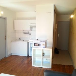 Location Appartement 1 pièce 27m² BORDEAUX 33000 - Photo 2