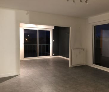 Location Appartement 3 pièces 75m² LAVAL 53000 - Photo 2