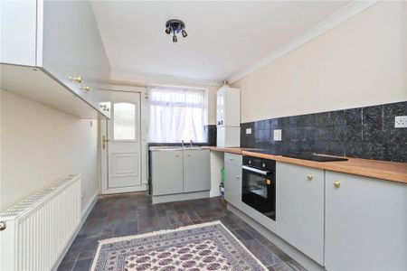 2 bedroom terraced house to rent - Photo 4