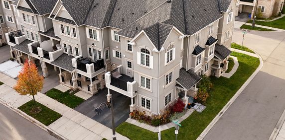 For Lease - 275 Ellen Davidson Drive, Oakville, Ontario - Photo 2