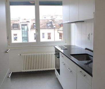Appartement en attique dans le quartier de St-Jean - Charmilles - Foto 1