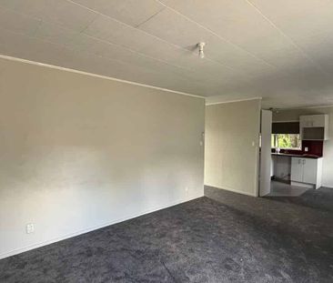 Secure & tidy 3 Bed 1 Bath Standalone House - Photo 3