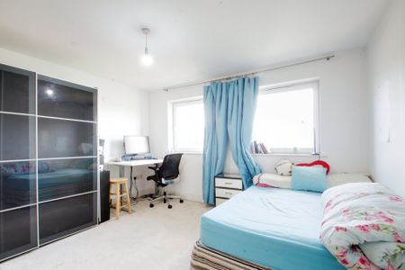 4 bed town house to rent in Wraysbury Drive, West Drayton, UB7 - Photo 3