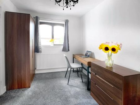 2 Bed, Apartment - Photo 5